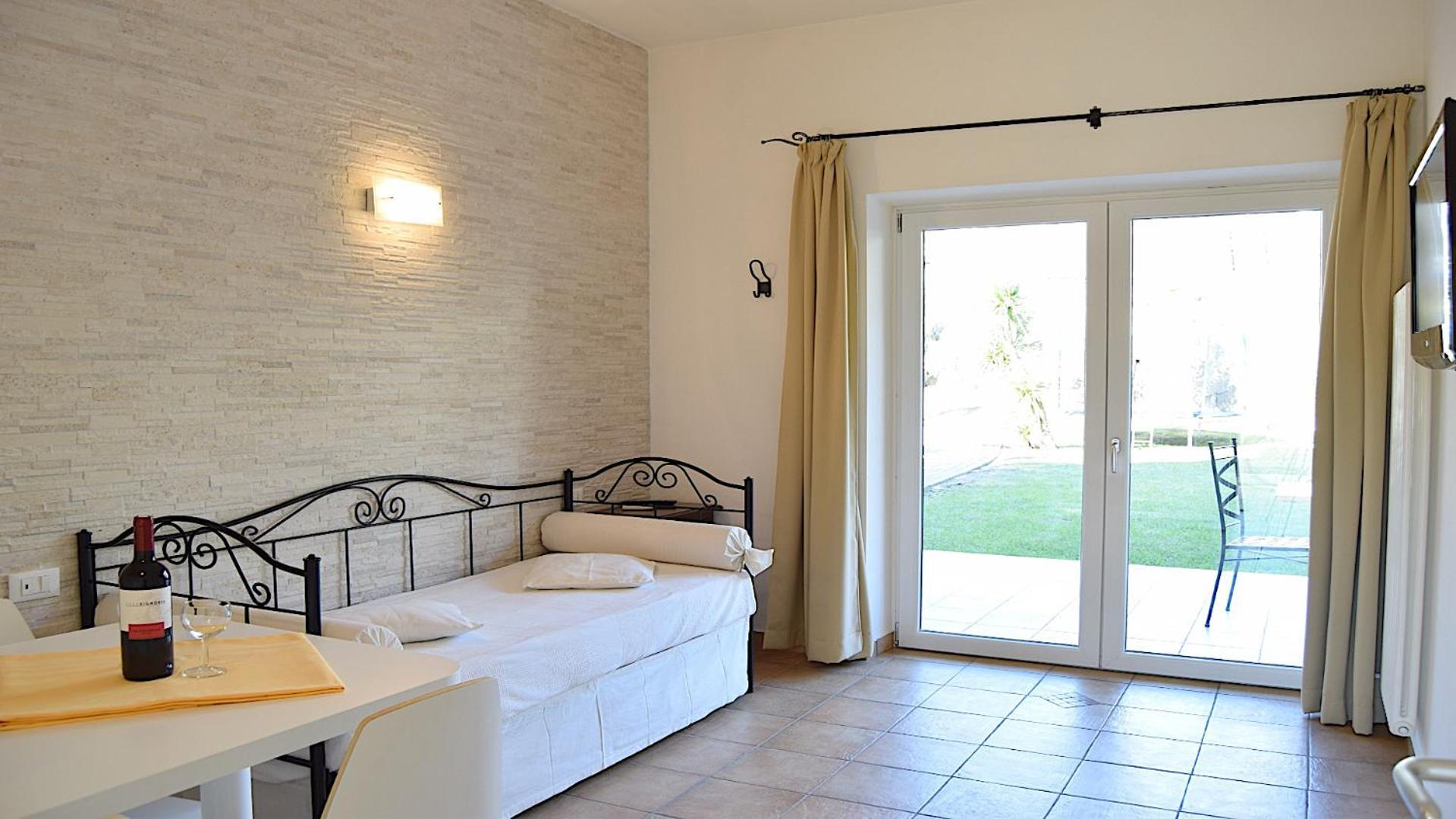 Aparthotel Residenza Le Due Torri Riva Zewnętrze zdjęcie